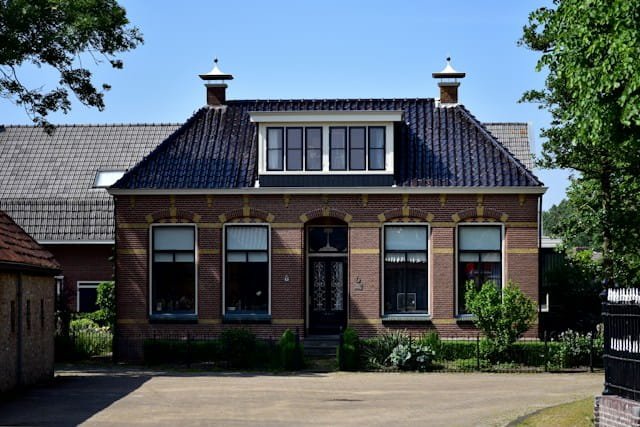 Kozijnen beoordelen bij de bezichtiging van een huis